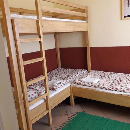Vecsey Apartman Apartment Егер Екстериор снимка