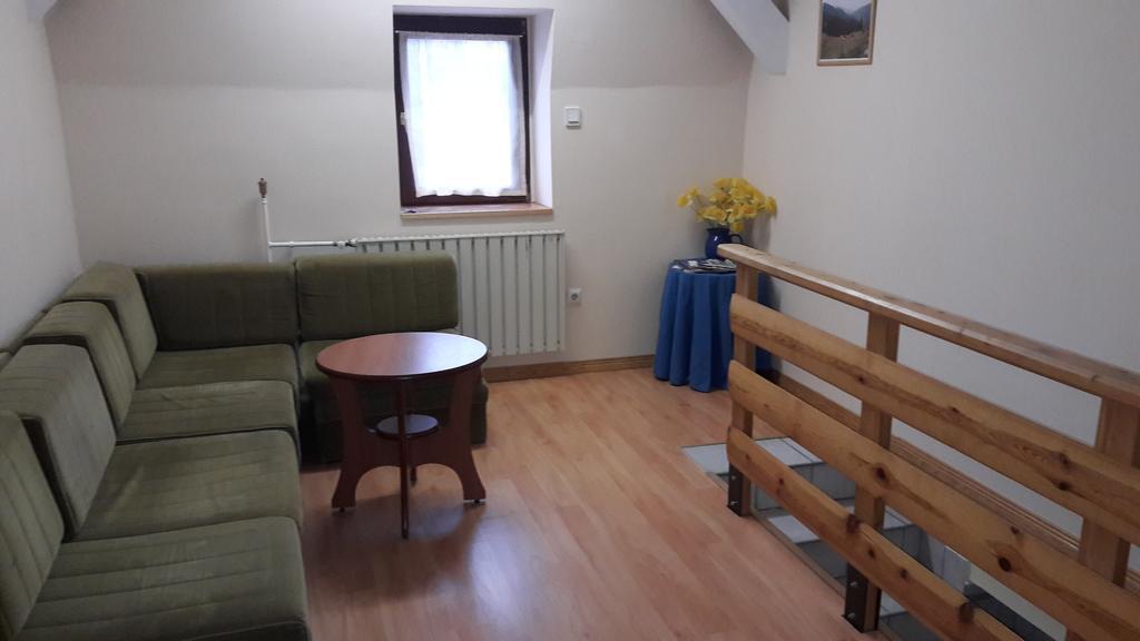 Vecsey Apartman Apartment Егер Екстериор снимка