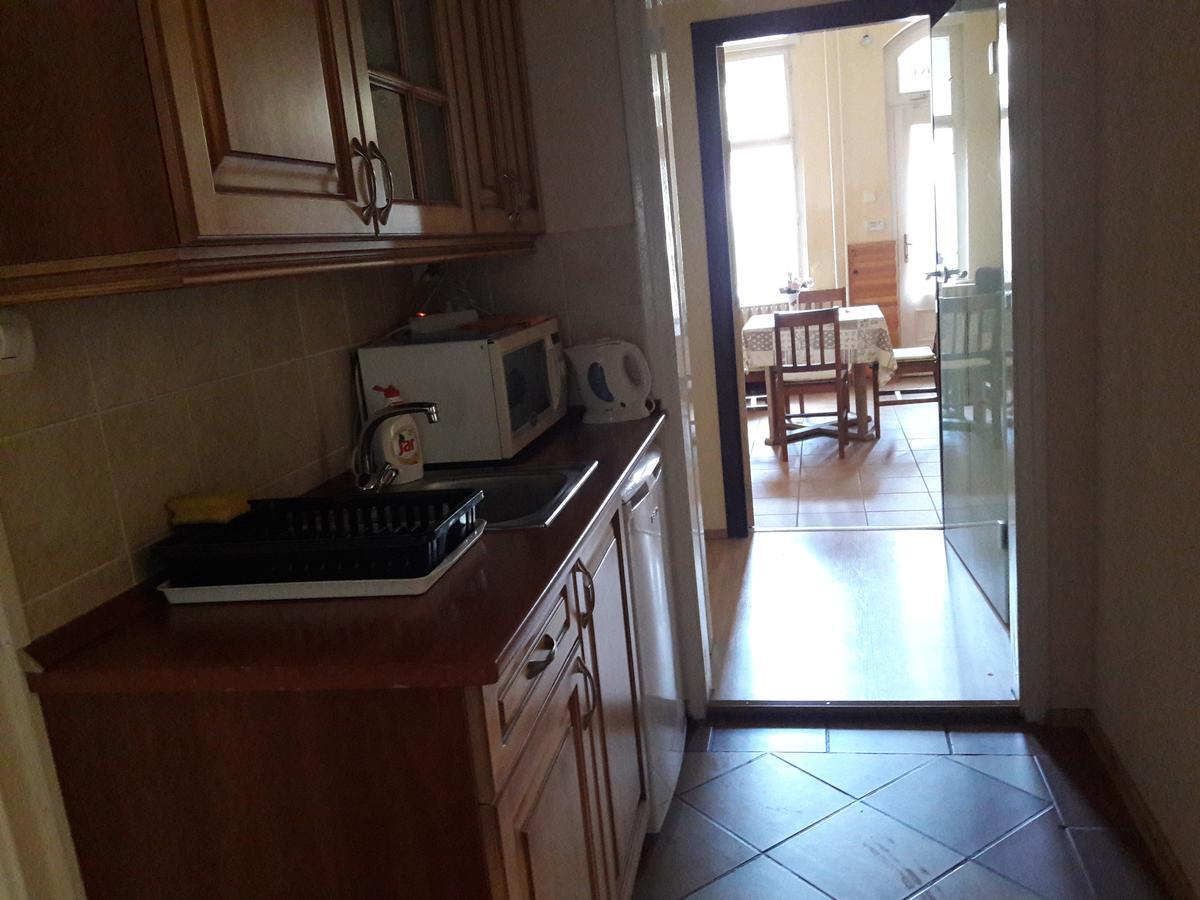 Vecsey Apartman Apartment Егер Екстериор снимка